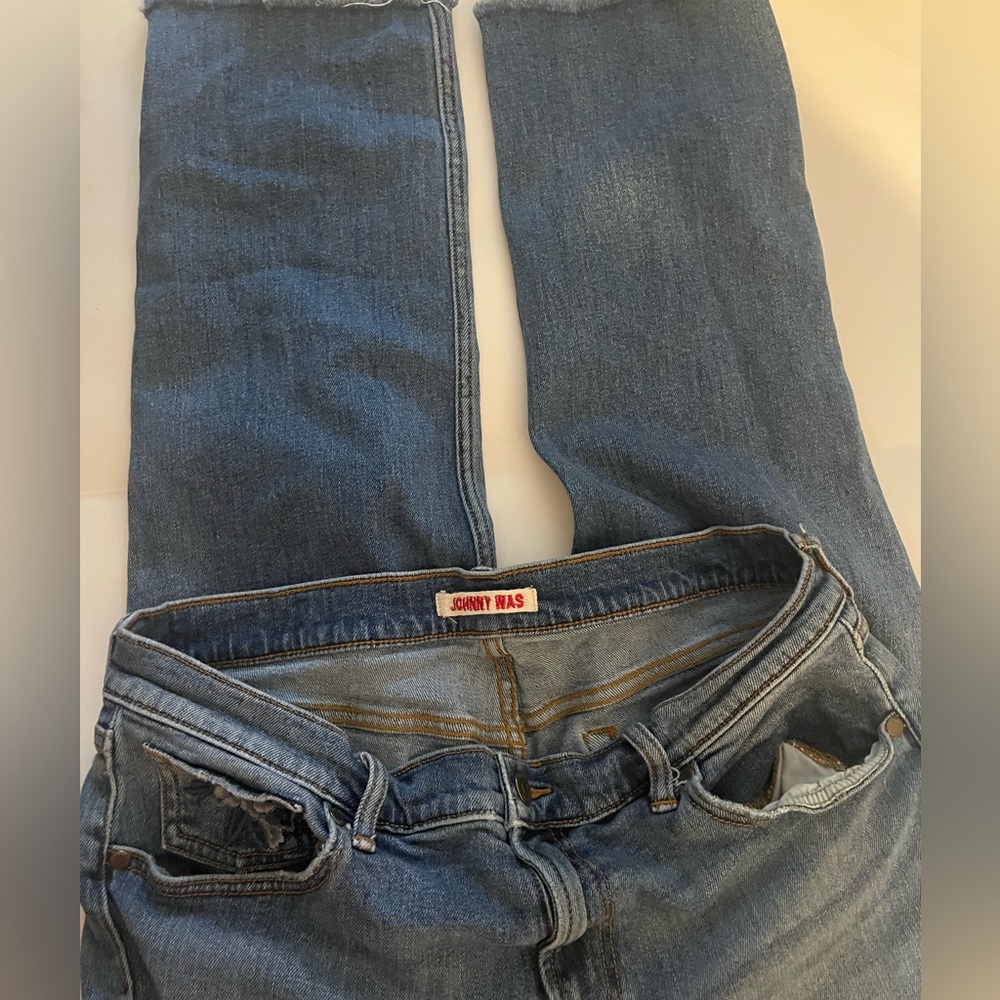 Johnny Was, size 29, crop jeans, embroidered pocket